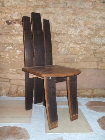 chaise noire  100€